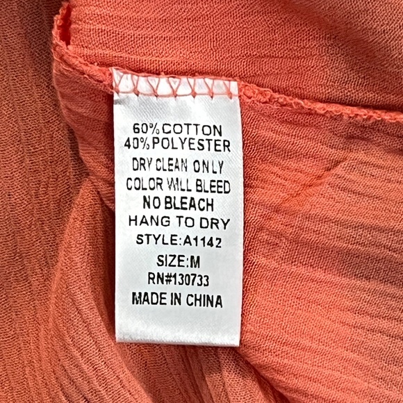 🧡 EUC++ UMGEE Orange Cold Shoulder Crochet Detail Blouse | Sz M - Picture 7 of 7